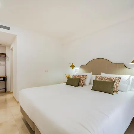 Boutique Petit París 4*