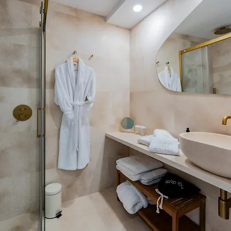 Boutique Petit París Hotel 4*