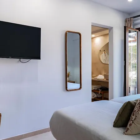 فندق Boutique Petit Paris 4*