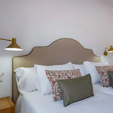 فندق Boutique Petit Paris 4*