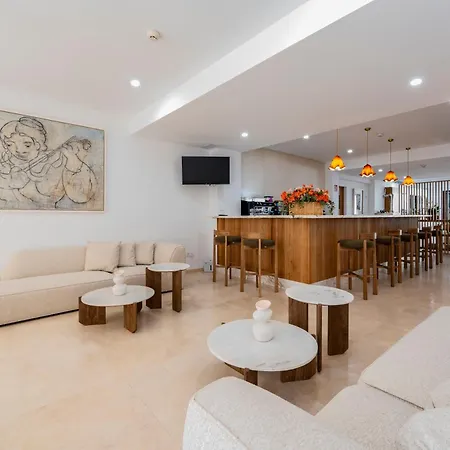 Boutique Petit Paris بورت دي بوينسا