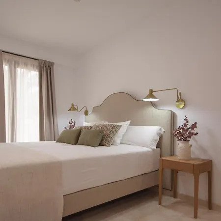 Boutique Petit Paris 4* بورت دي بوينسا